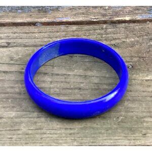 Vintage Bright Blue Lucite Bangle Bracelet